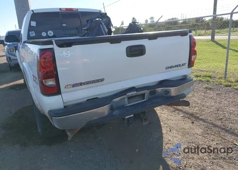 2005 Chevrolet Silverado 1500 Z71 from USA, damaged, VIN 2GCEK19BX51312364